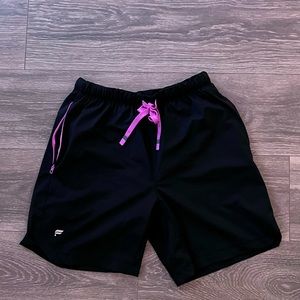 Fabletics The One Short - M, 7”